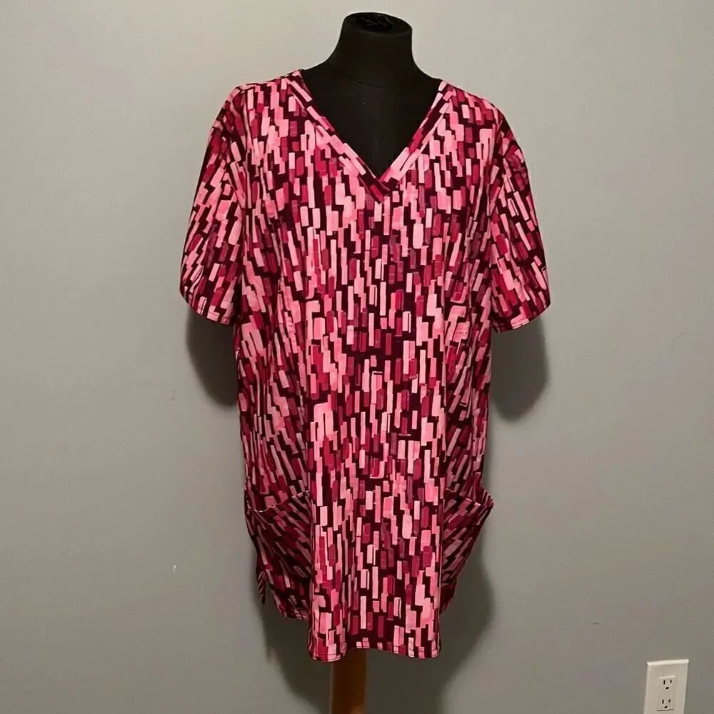 Activate by Med Couture Women's Pink Geometric Short Sleeve Scrub Top Size 2XL